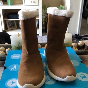 ****Never Worn**** Skechers Calf Boots